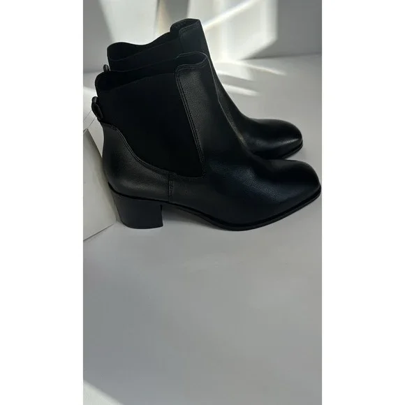 Amazon Essentials Black Ankle Boots Size 9 Women's Block Heel Chelsea Booties - Picture 2 of 7